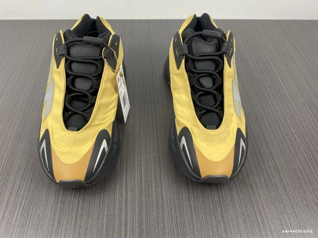 Yeezy Boost MNVN Flux' 700 GZ0717 'Honey 0716